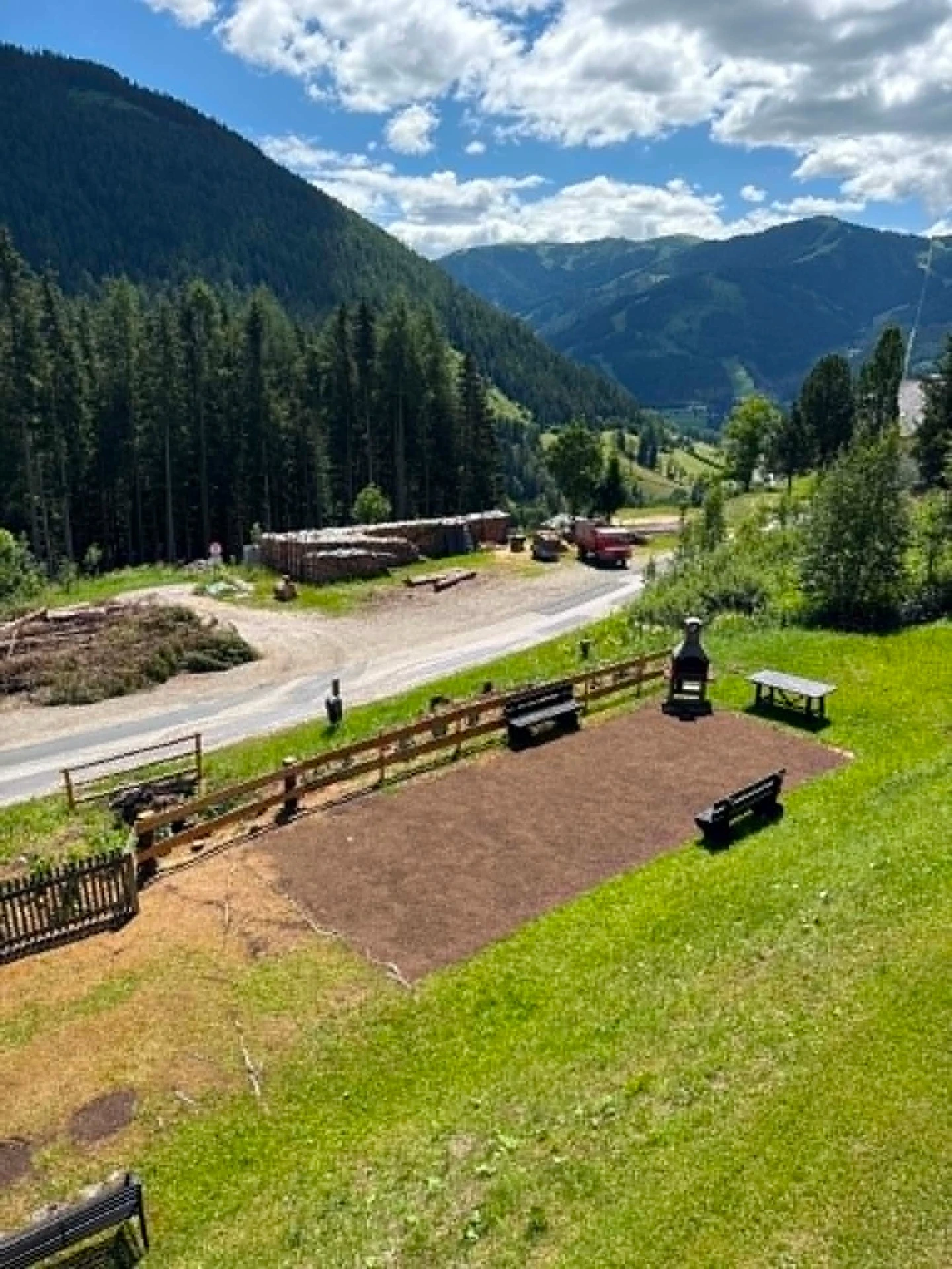 Výhled z terasy apartmánu Luka