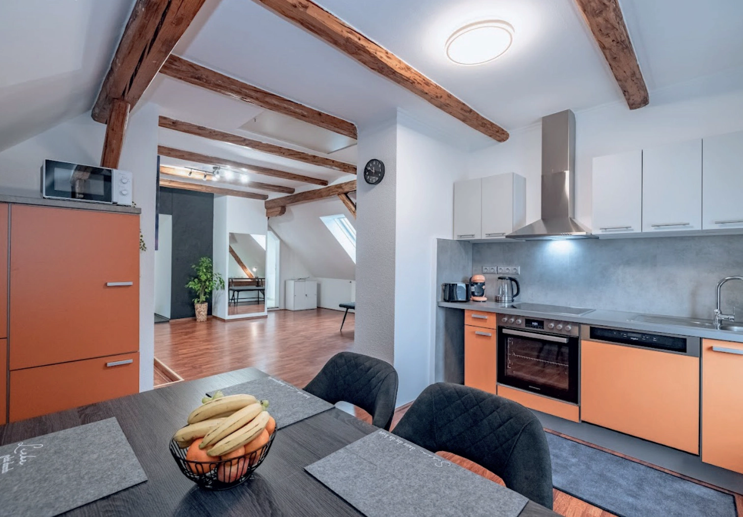 Triad Peak – podkrovní apartmán s výhledem na hory, Hermagor